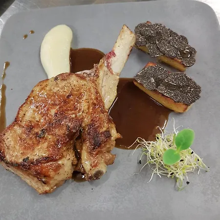 ホテル Logis Les Terrasses De Corton 3*